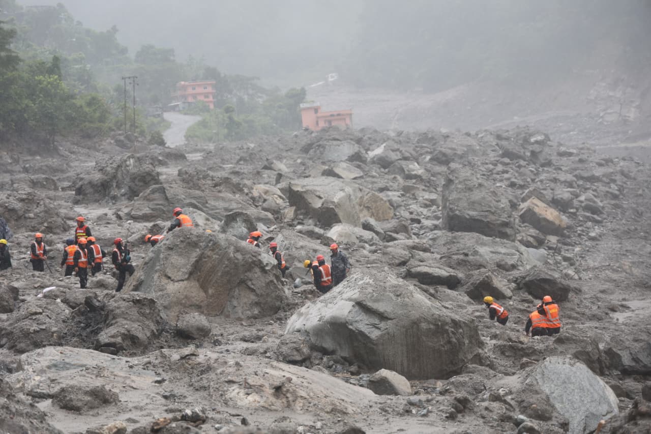 भोटेकोशी बाढी प्रभावित क्षेत्रमा दिउँसो भारी वर्षाको सम्भावना