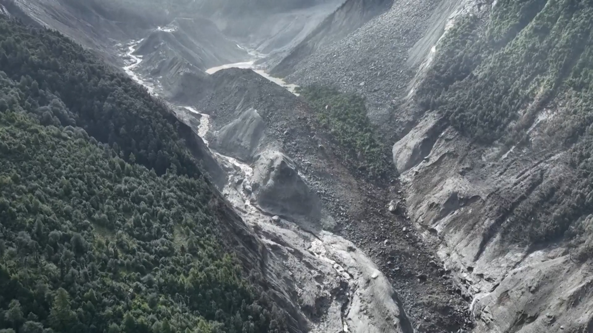 चीनले तयार पार्यो बाढी प्रभावित क्षेत्रको ‘थ्रिडी इमेज’, खोज तथा उद्धारमा अत्याधुनिक प्रविधि