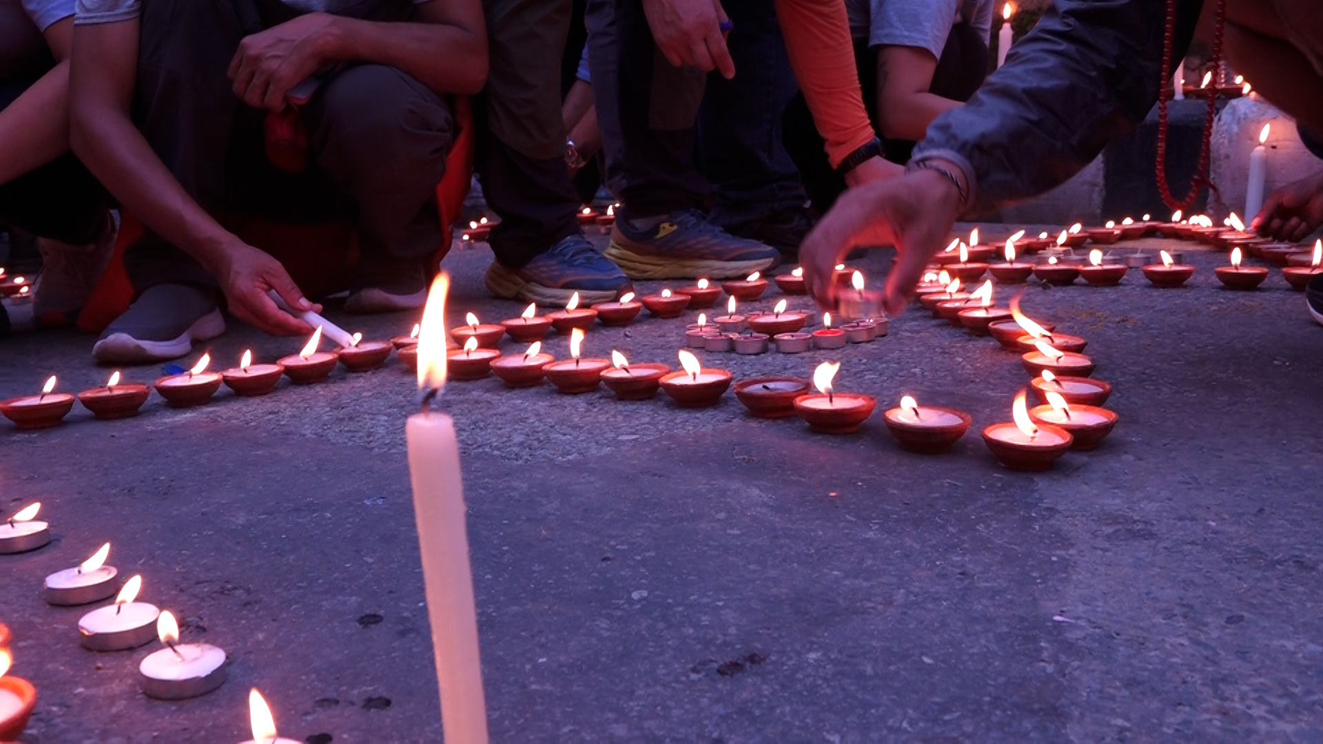 यसरी गरियाे निम्स दाइको सम्झनामा माइतीघर मण्डलामा दीप प्रज्वलन
