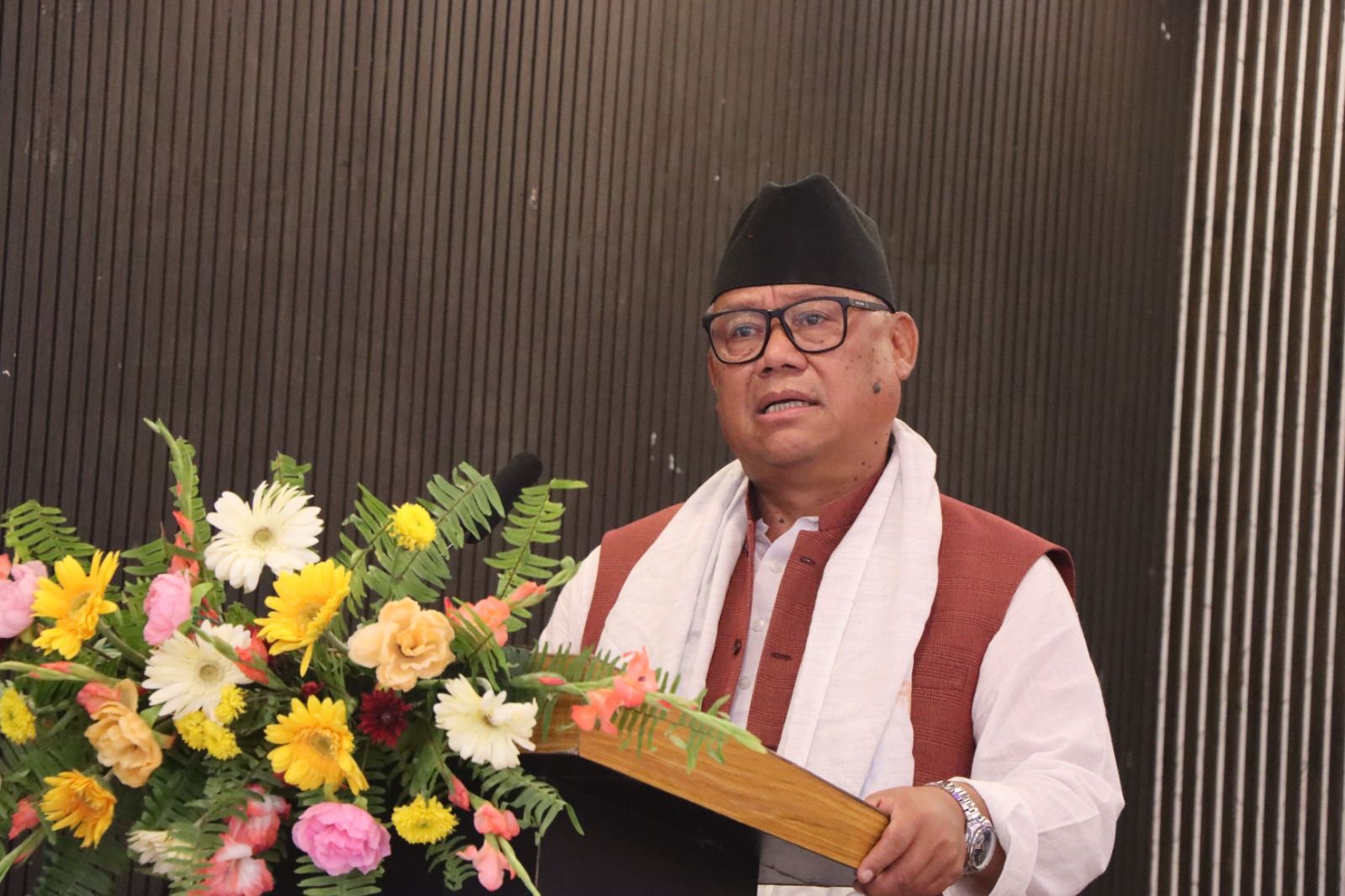 पत्रकारितामाथिको आक्रमण लोकतन्त्रका लागि गम्भीर खतरा : आङ्देम्बे