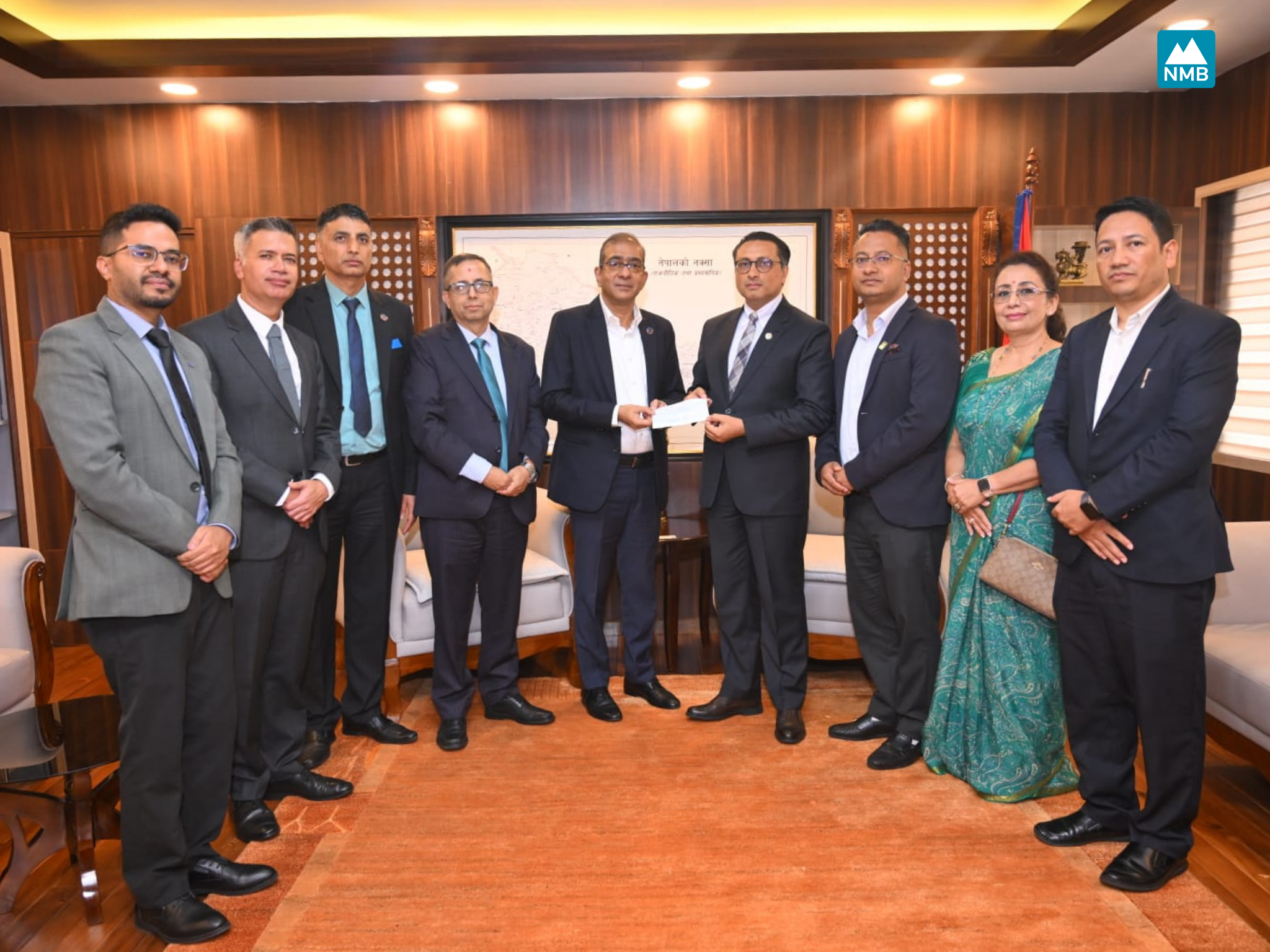 एनएमबि बैंकद्वारा भोटेकोशी बाढी प्रभावितका लागि तीन करोड ५१ लाख रुपैयाँ सहयोग