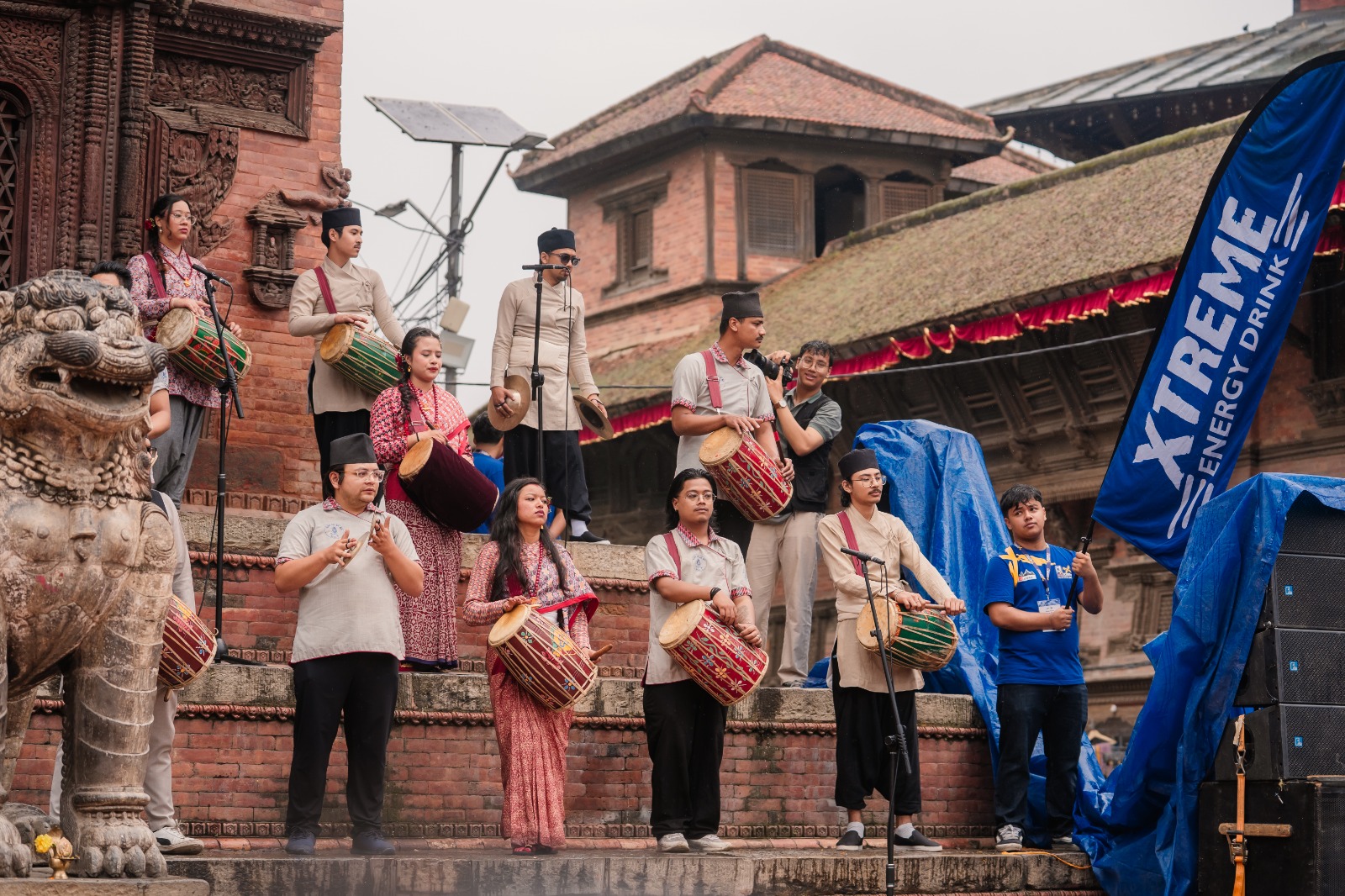 इन्द्रजात्रामा एक्स्ट्रिम इनर्जी ड्रिंक र द लोकलको विशेष सांस्कृतिक कार्यक्रम, हनुमानढोकामा बढ्यो रौनक