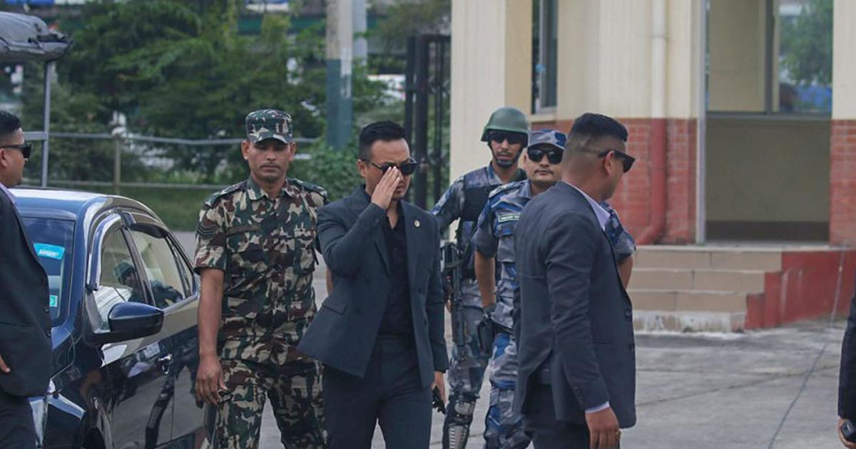 जेनजी सहिदको सालिक अनुहार नमिलेपछि अनावरण रोकियो, गृहमन्त्री फर्किए