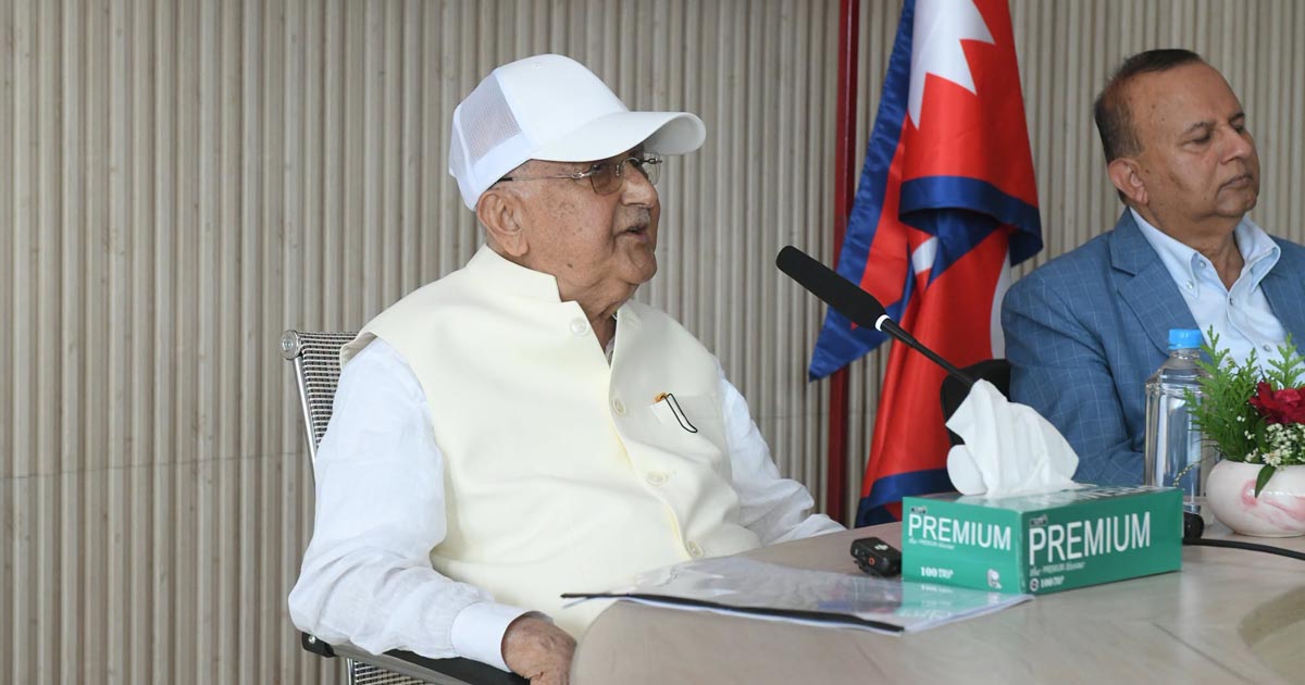 राजनीतिक धक्काबाट विचलित नभई बलियो भएर अघि बढ्न ओलीको निर्देशन