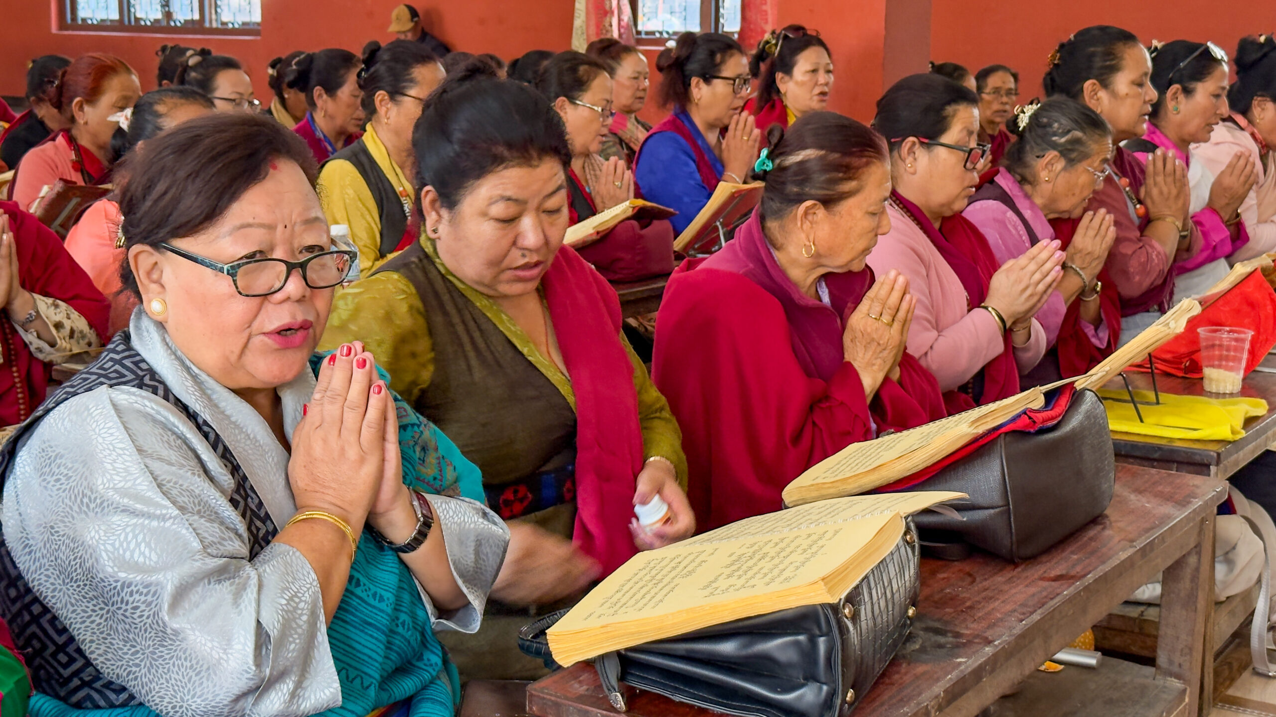 बौद्ध परम्पराअनुसार घेवा नगरे आत्माले शान्ति पाउँदैन : कलाकार डोमा ह्योल्मो